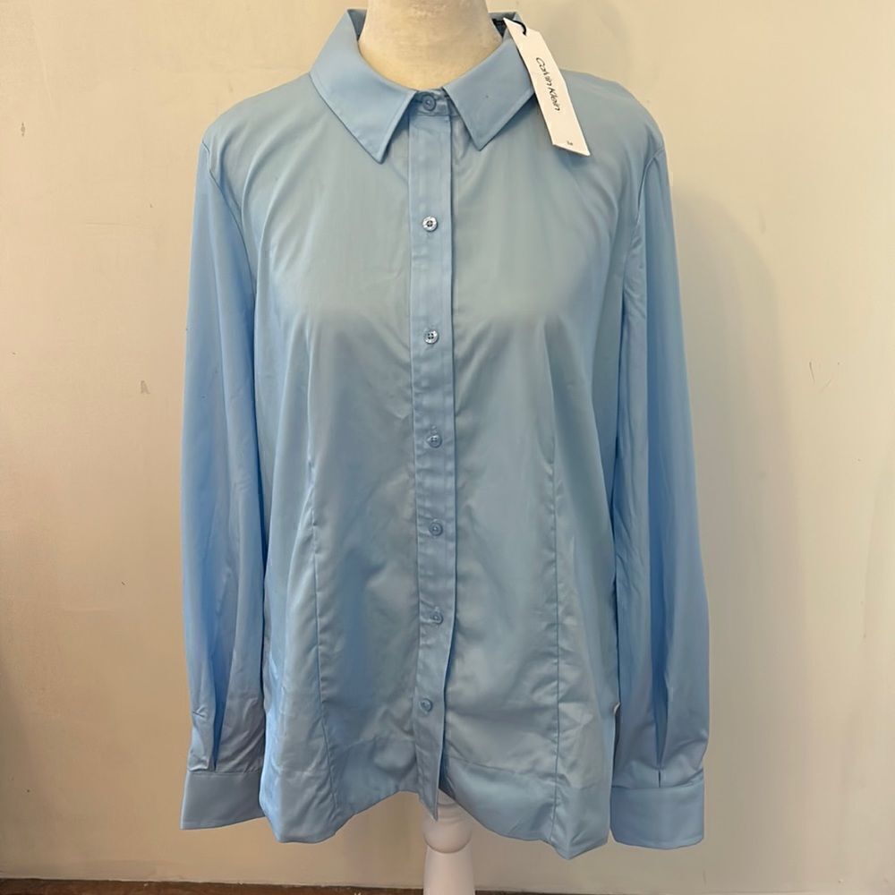 Calvin Klein long sleeve collared light blue cotton blouse Size M New